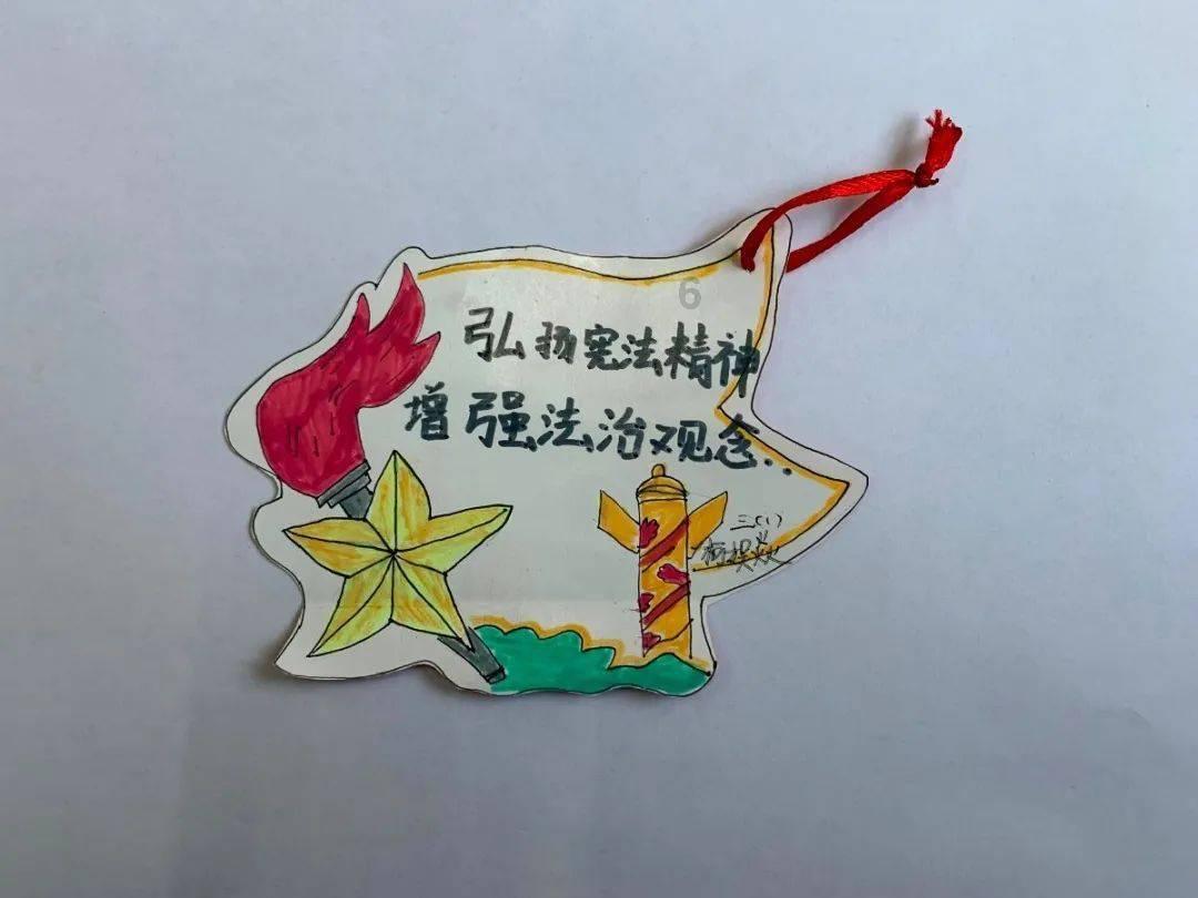 逃离小人国森林